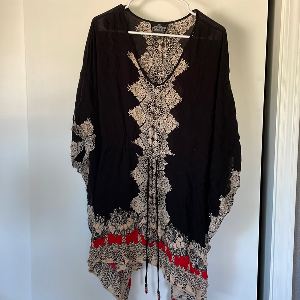 Size M dress.